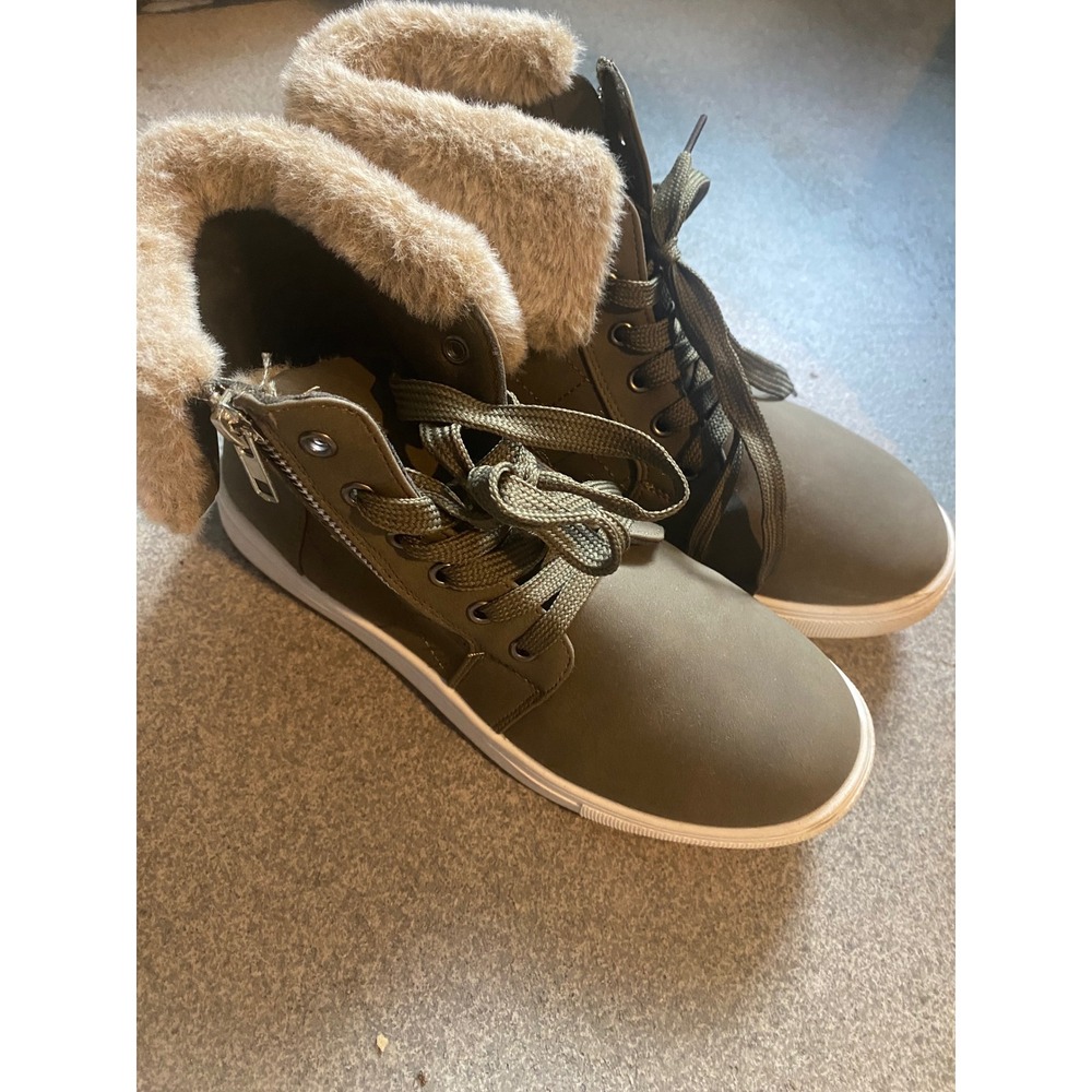 Studio 1886 Olive Green Faux Fur Trim High Top Sneakers Side Zip Shoes
